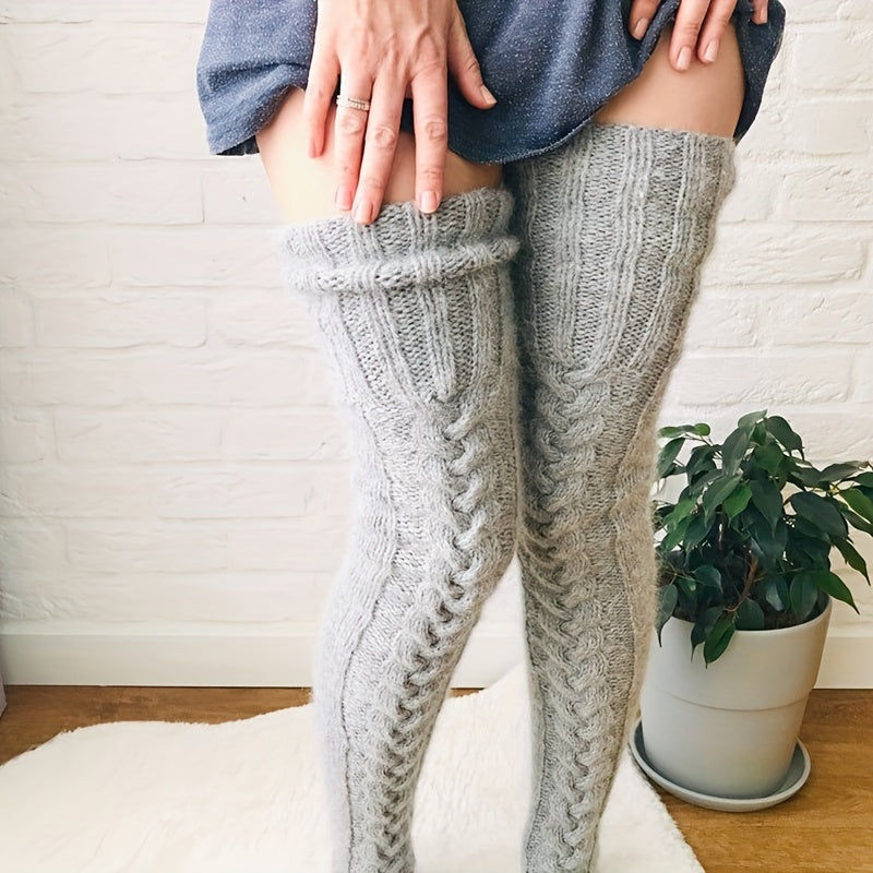 A Pair Of Thigh-high, Warm And Soft Socks For Autumn And Winter, With Thick Knitted Fabric Above The Knees, Perfect For Keeping Your Legs Warm During School, Travel, And Outdoor Activities.