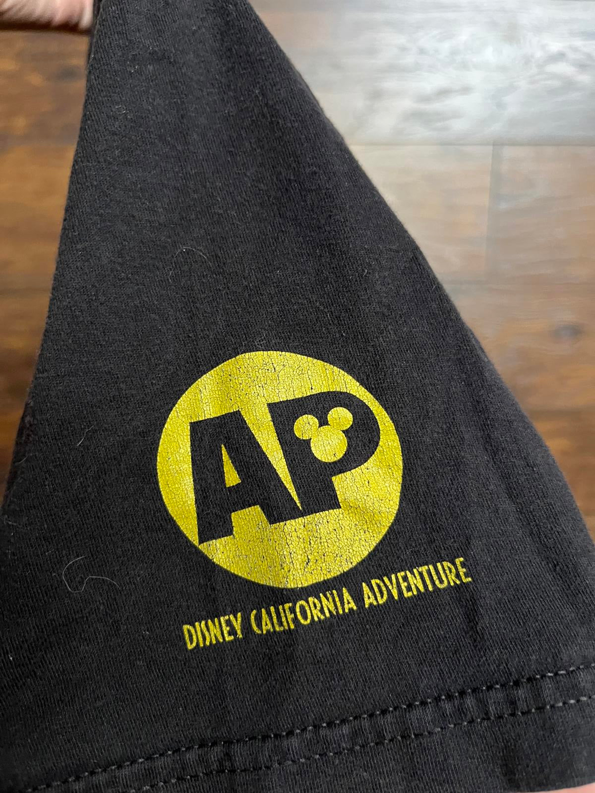 Tower of Terror 2017 T-shirt Disney Annual Passholder Tee -L