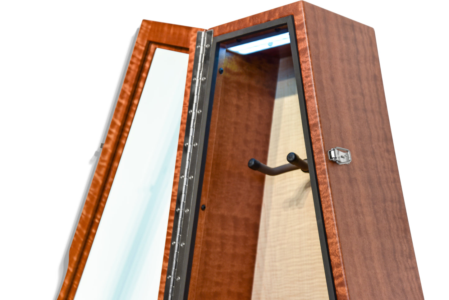 ClimaCase Triangle Humidor - Sapelle with Natural Flamed Maple Back