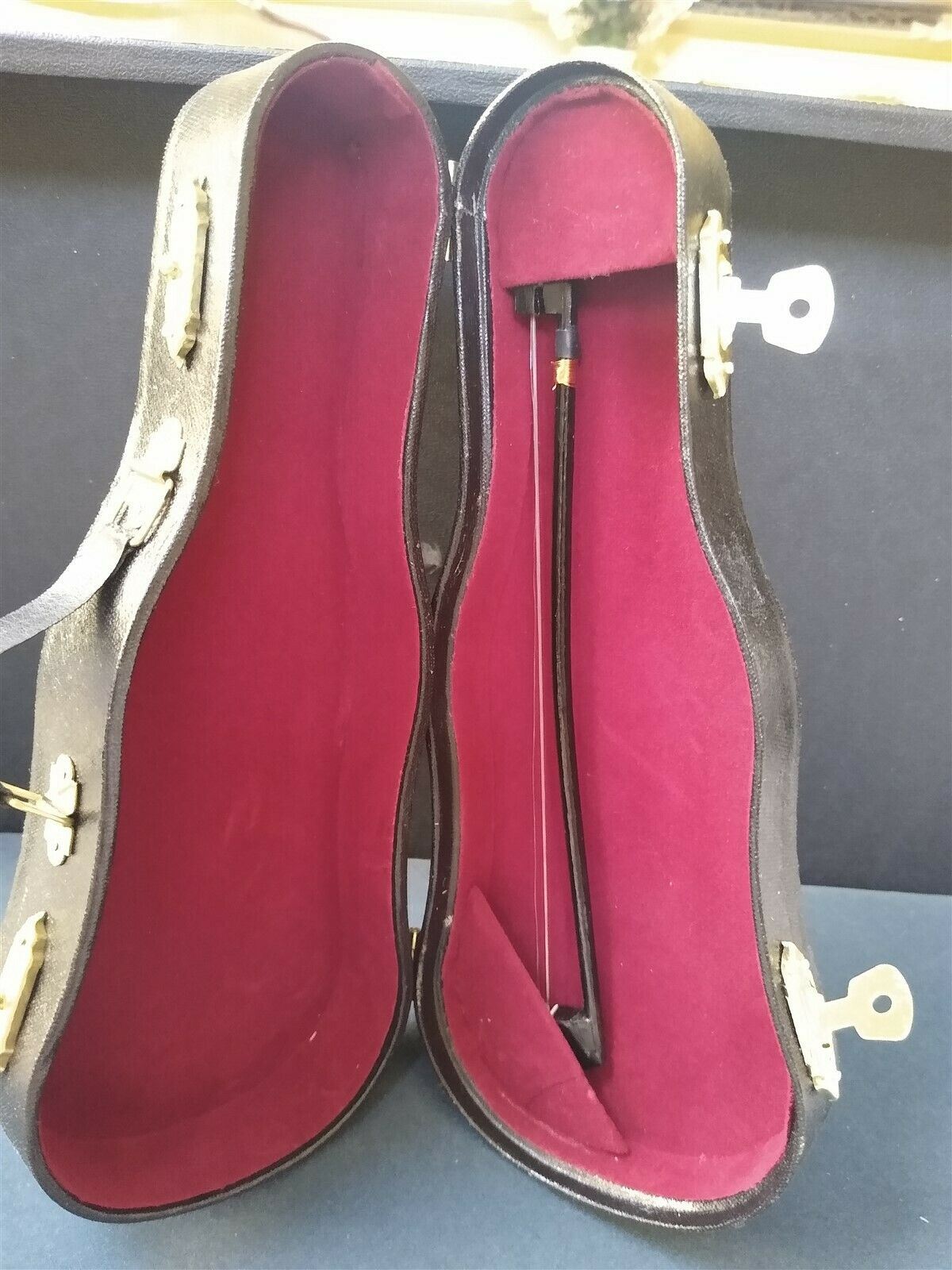 Miniature 7 Inch Replica Violin with Bow, Case, & Display Stand ~NEW~