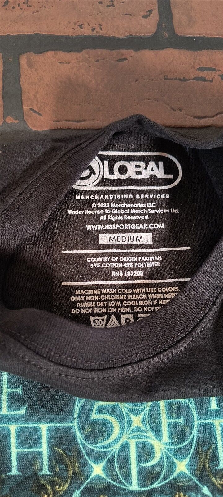 FIVE FINGER DEATH PUNCH - Iron Skull T-shirt ~Never Worn~ M L