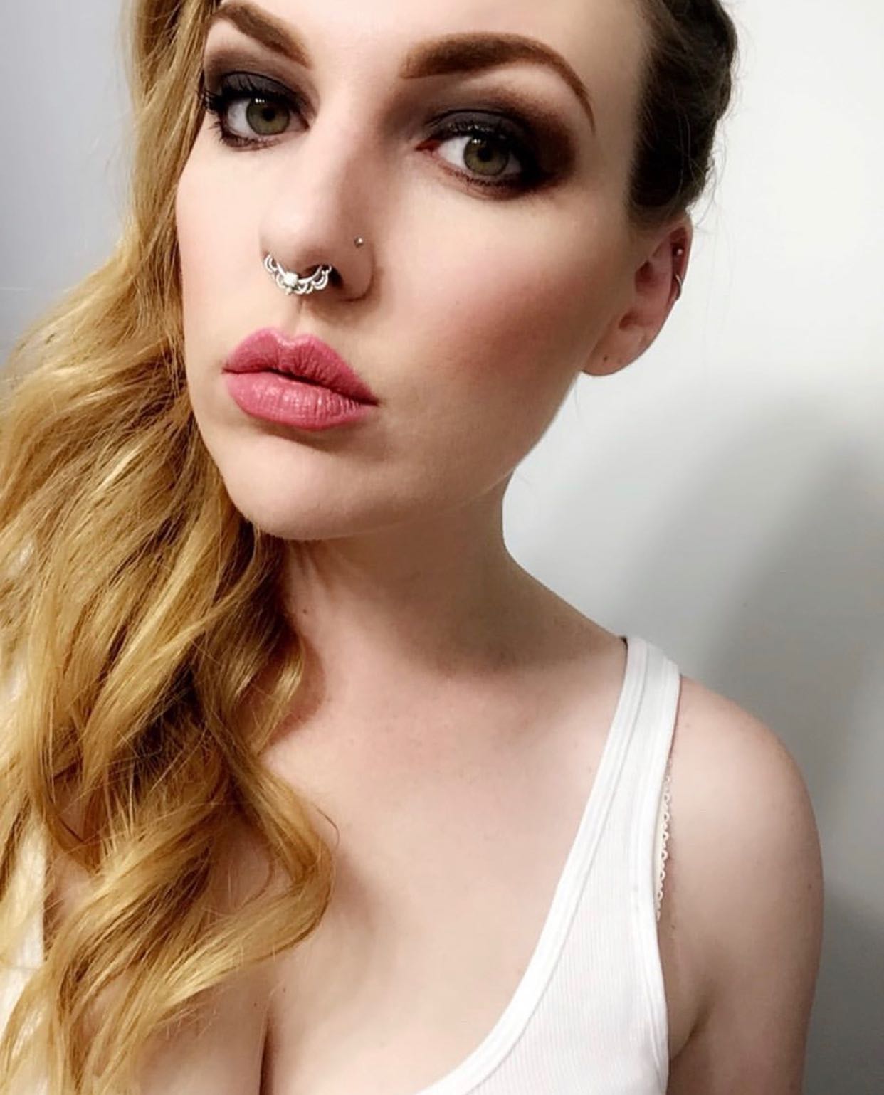 16G 3/8 White Faux Opal Life of the Party Septum Clicker