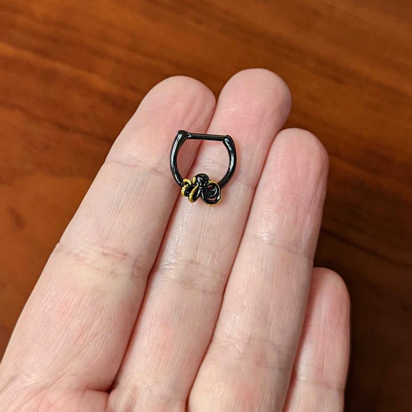 16G 5/16 Black Understated Octopus Cartilage Clicker