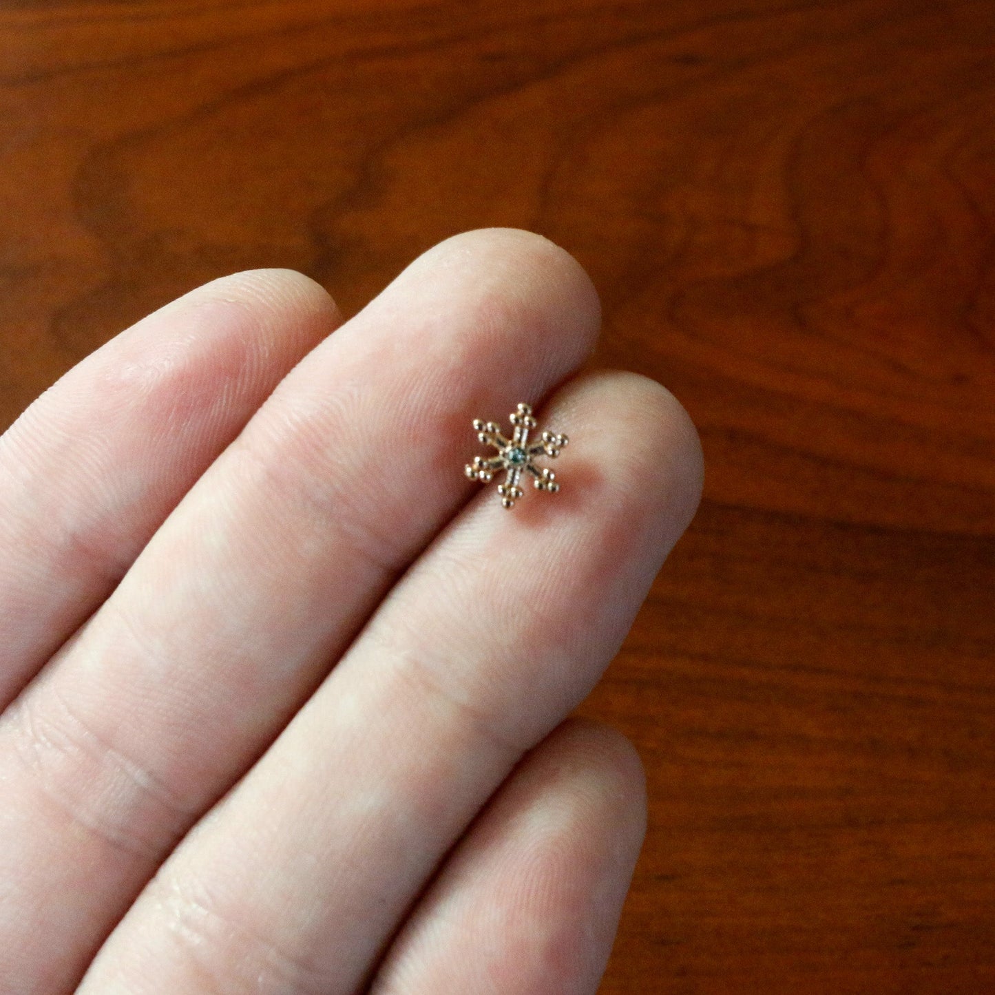 16G 1/4 Clear Gem Rose Gold Tone Pretty Snowflake Cartilage Tragus