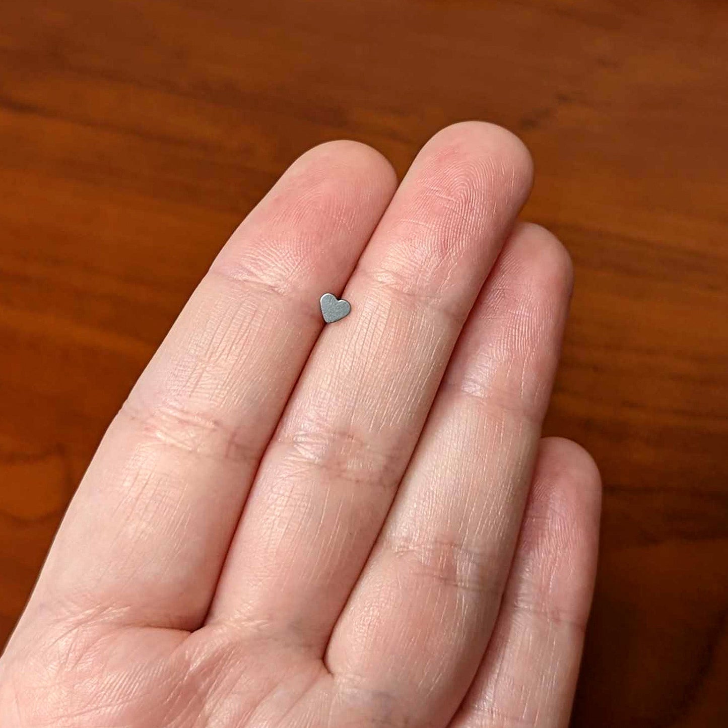 16G 5/16 Blue CZ ASTM F-136 Implant Grade Titanium Threadless Heart End Labret