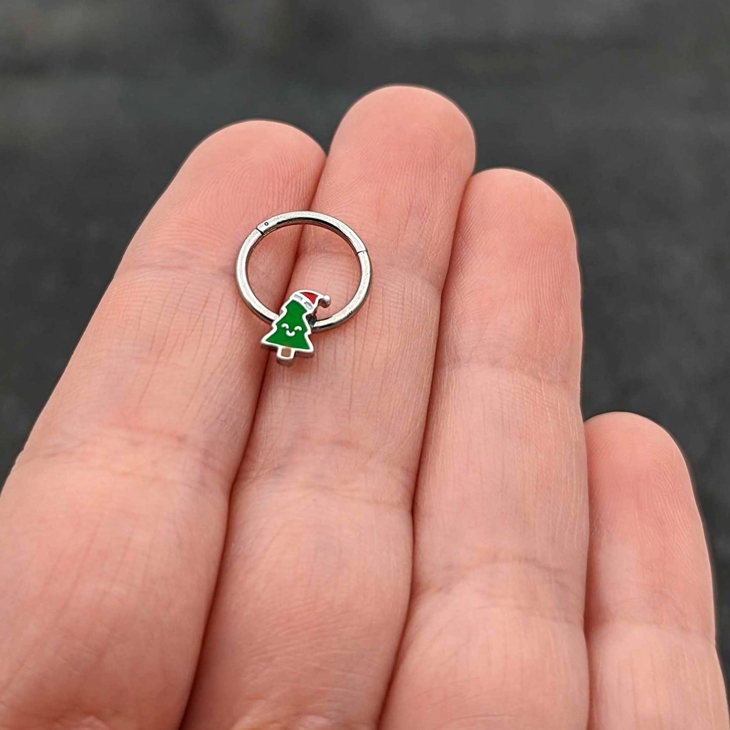 16G 3/8 Happy Christmas Tree Holiday Hat Hinged Segment Ring