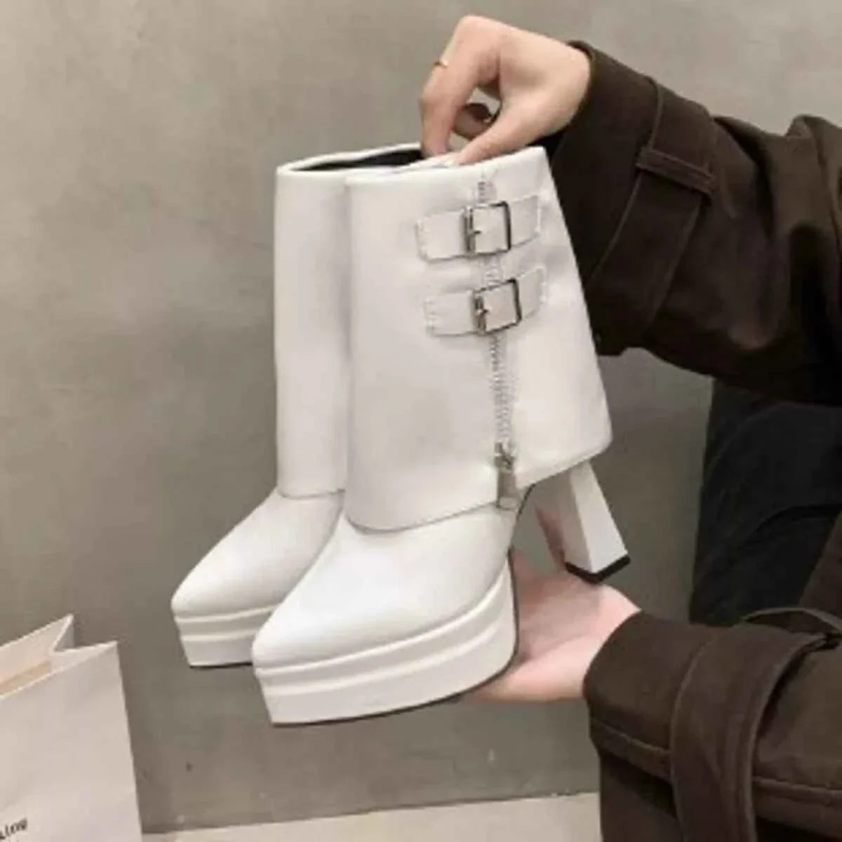 Elegant Point Toe : High Heels Boots