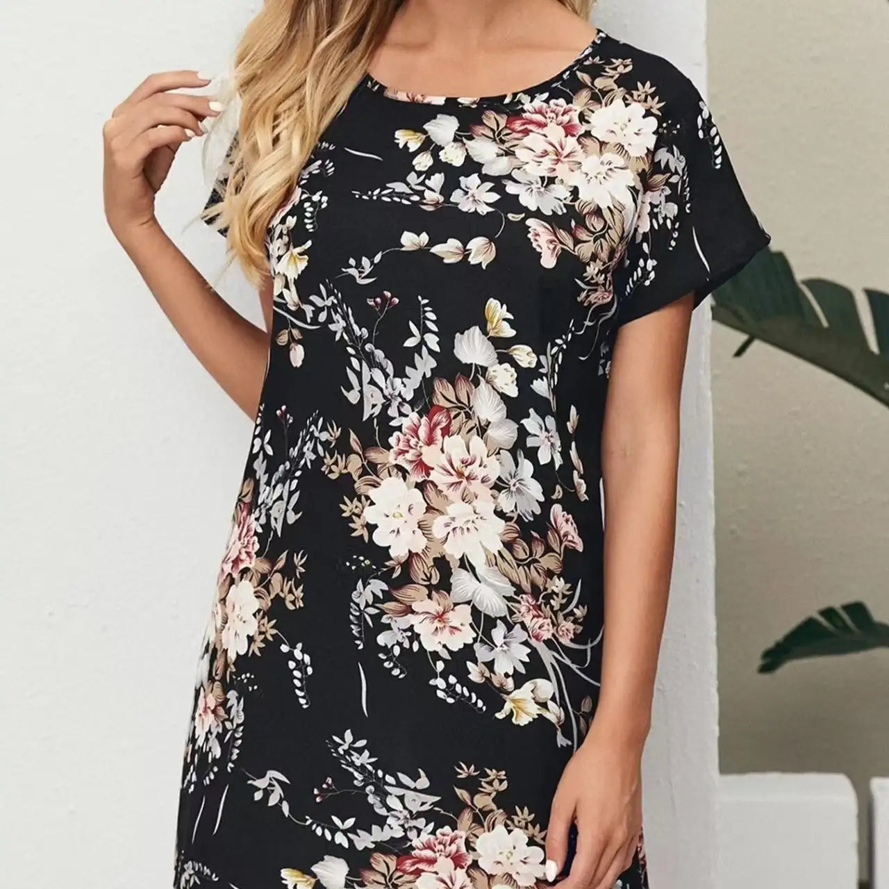 Ladies' Batwing Sleeve Floral Print Waist With Casual Pullover Round Neck Short Sleeved Skirt