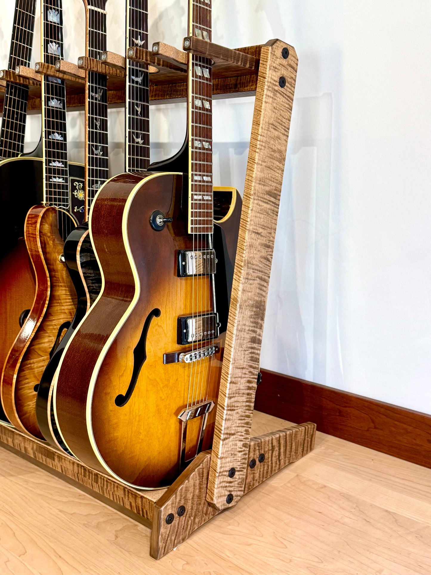 Grand StringRack - Flamed Maple - Provincial