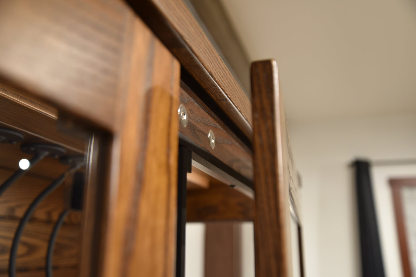 ClimaCab Traditional+ | Ash with Rich Tobacco *Available Nov 2025