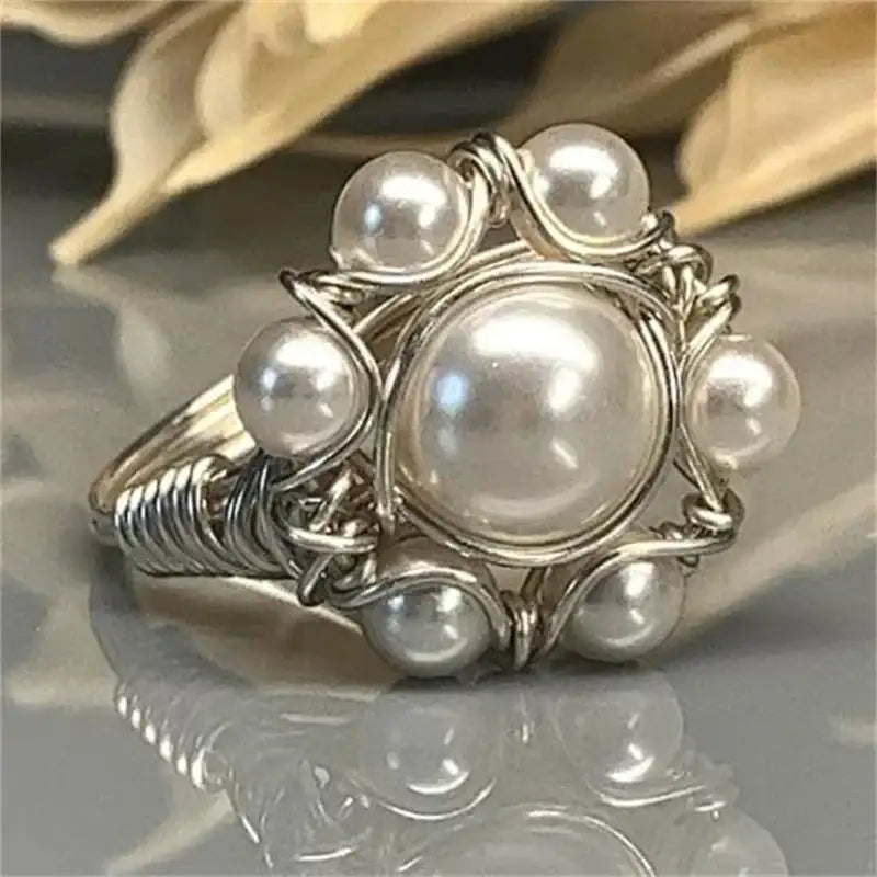 Entry Lux Inlaid Pearl Exquisite Ring
