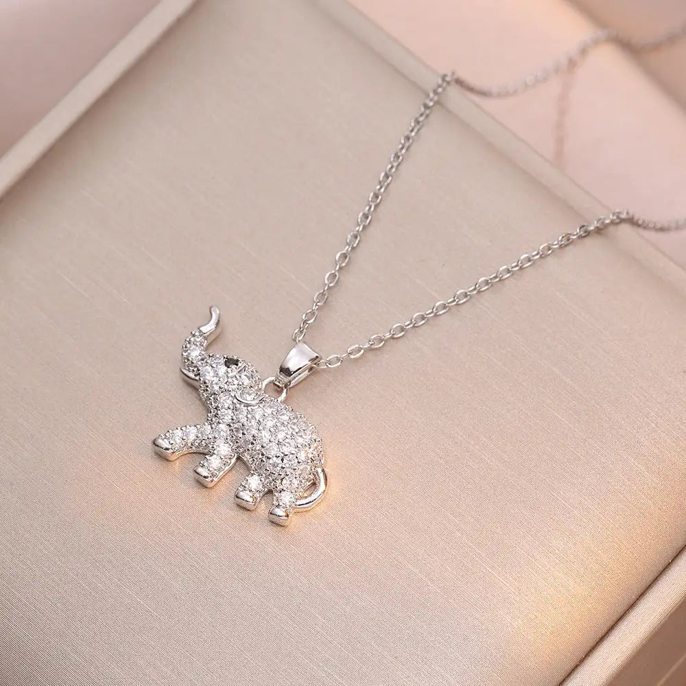 European And American Personalized Fashion Zircon Animal Necklace