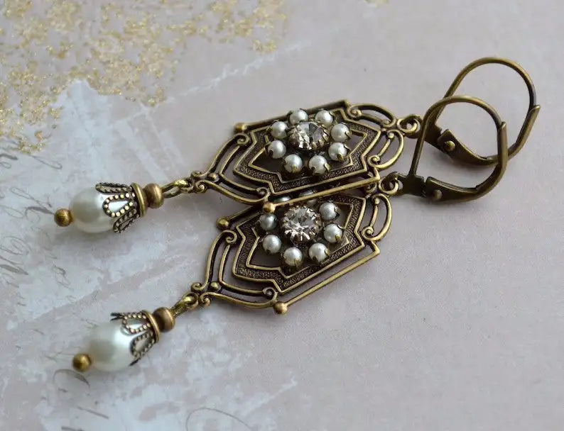 European And American Retro Earring Pendant For Ladies