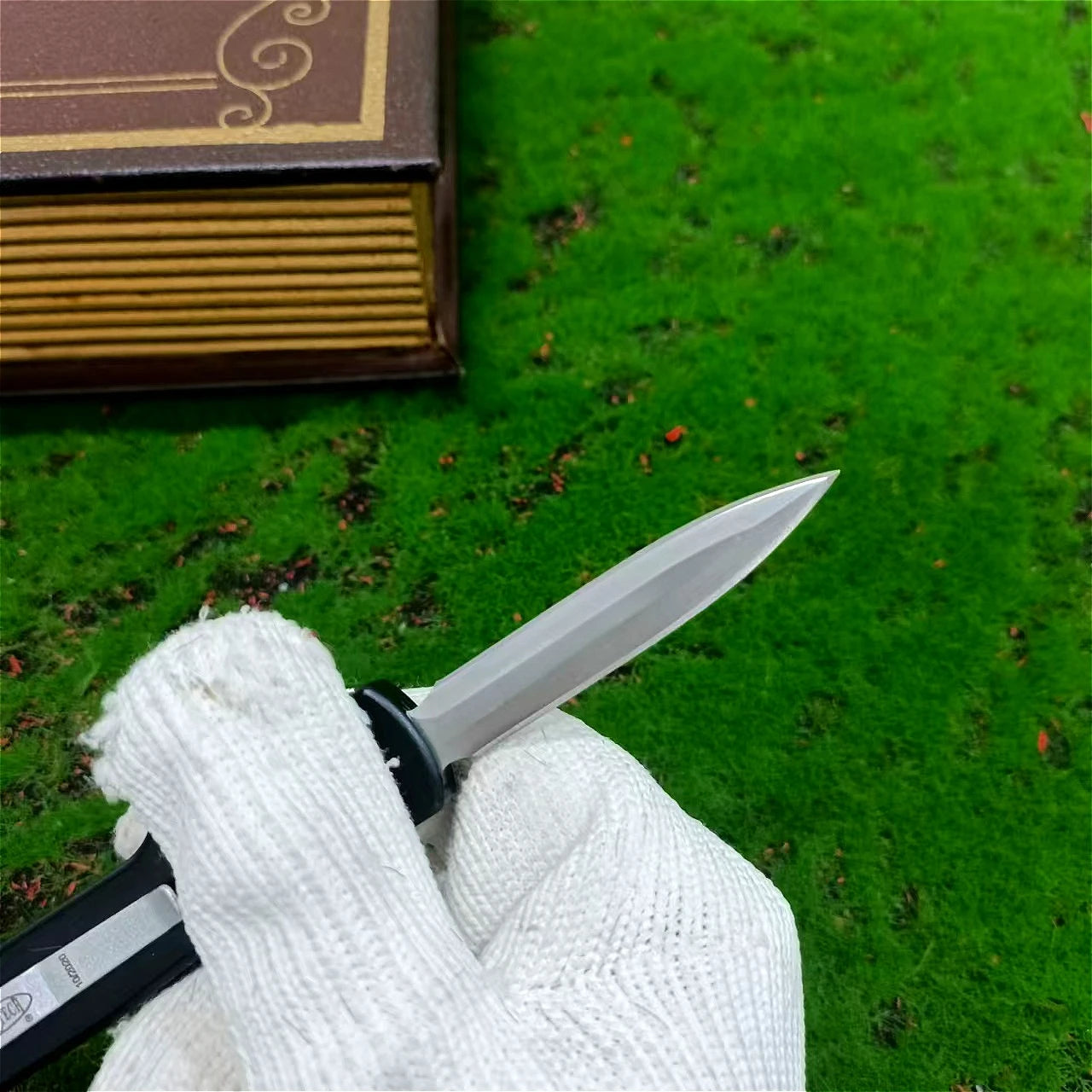 Lizard Vigilante UTX-70 EDC Tactical Folder — D2 Steel Survival Knife with Aluminum Grip & Nylon Sheath for Real-World Chaos