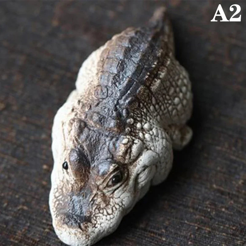 Cute And Lovely Small Crocodile Garden Statue Durable Art Figurine For Backyard Parks Creative Animals Sculpture Home Decoration