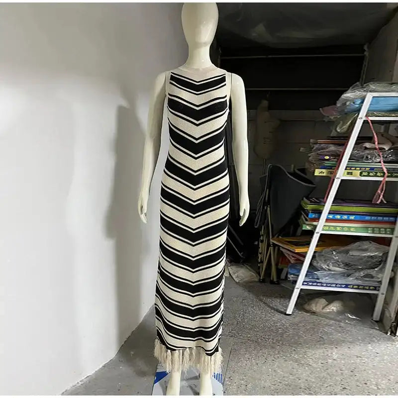Striped Knitted Long Dress Women O-neck Backless Hollowed Out Long Sleeves Lady Bodycon Dress 2024 Spring Summer Vacation Robe