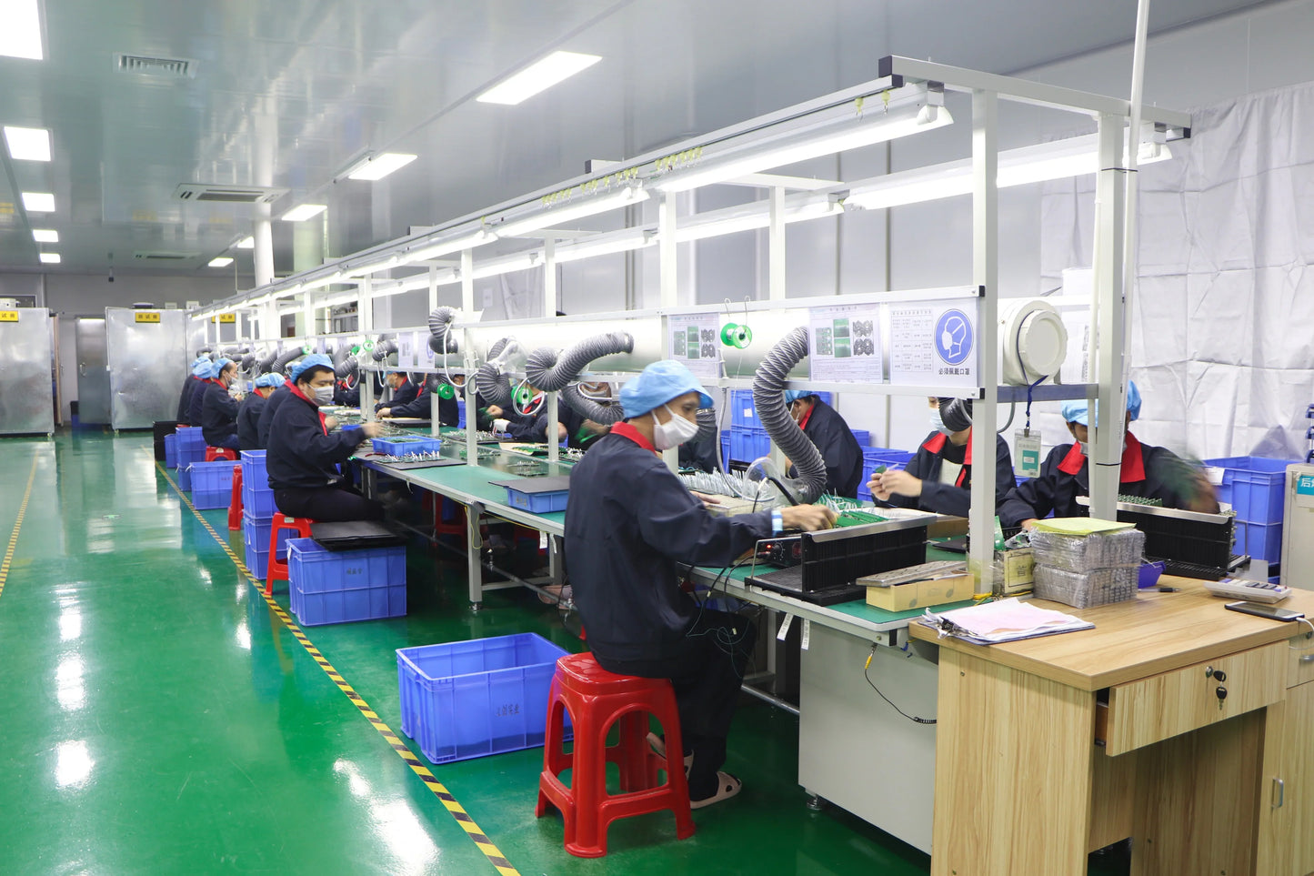 Bluetooth Speaker with LED Display Heavy Bass and 15W Power Waterproof IPX7 for Outdoor Parties