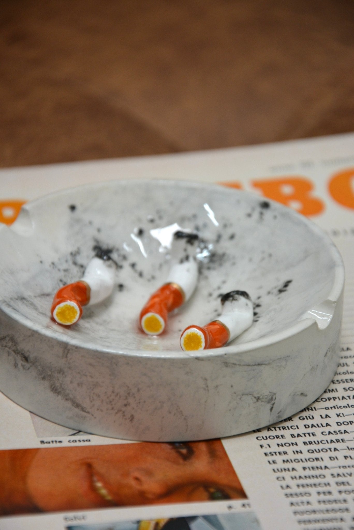 CLASSIC CIG ASHTRAY