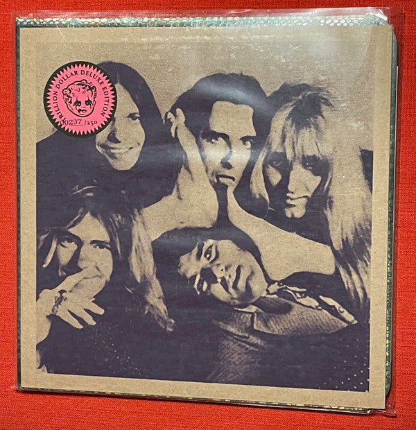 Live From The Astroturf (Apricoot LP Vinyl/DVD) & Billion Dollar Babies (50Th Anniversary/Deluxe/3LP)