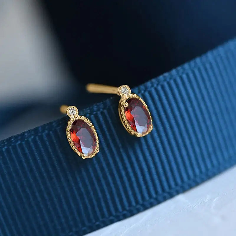 Simple And Exquisite Petite Earrings Retro