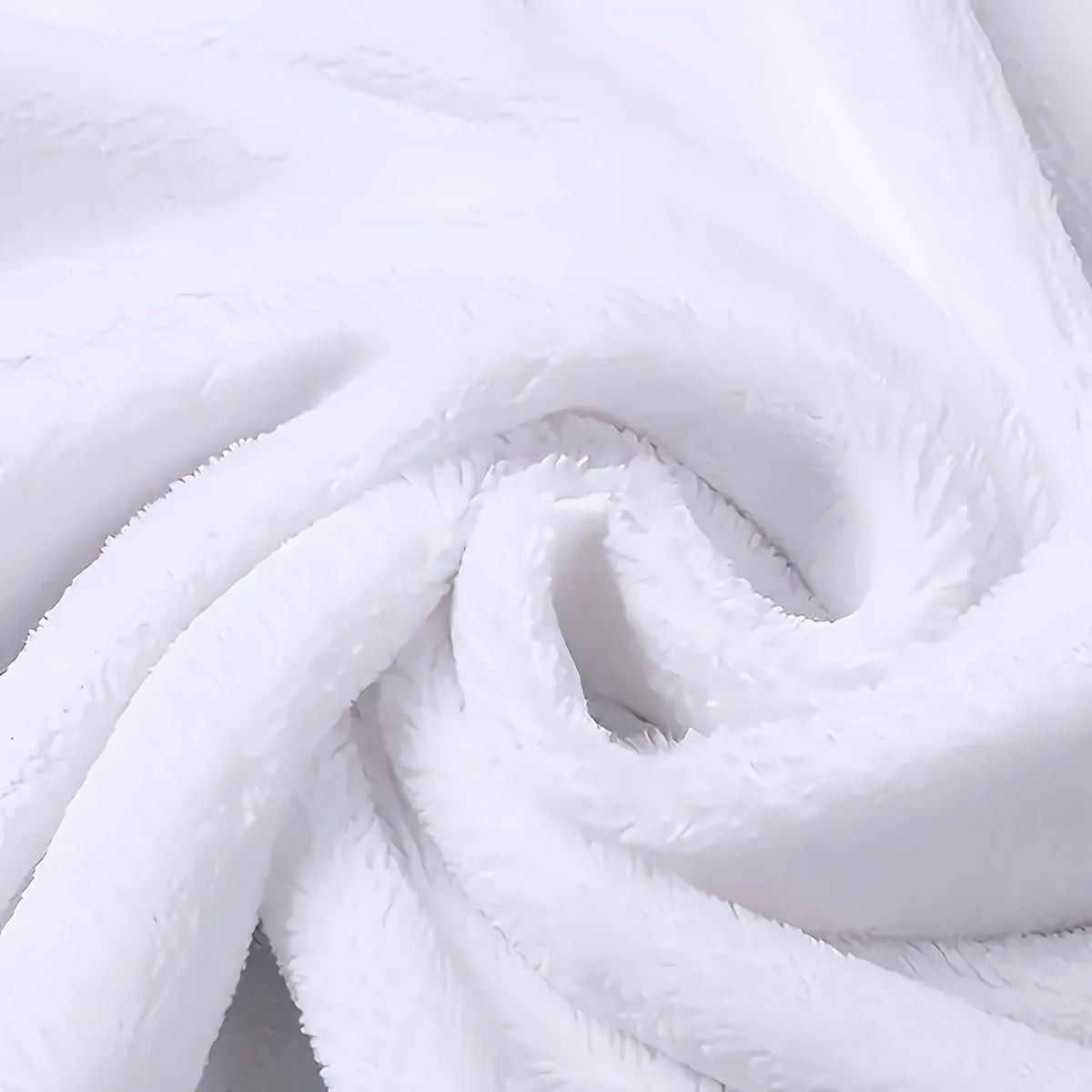 1pc Soft & Warm Flannel Blanket - Vibrant African Woman Pattern, Multi-Purpose Throw Blanket for Couch, Sofa, Office, Bed, Camping, Travel - Cozy Gift for All Seasons, Indoor and Outdoor Use