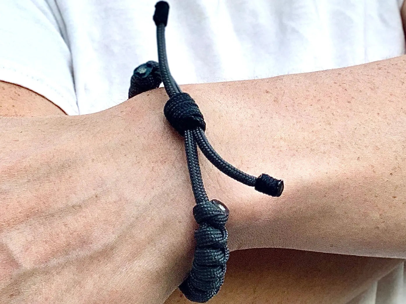 Engineered Gray Atom Rope Bracelet