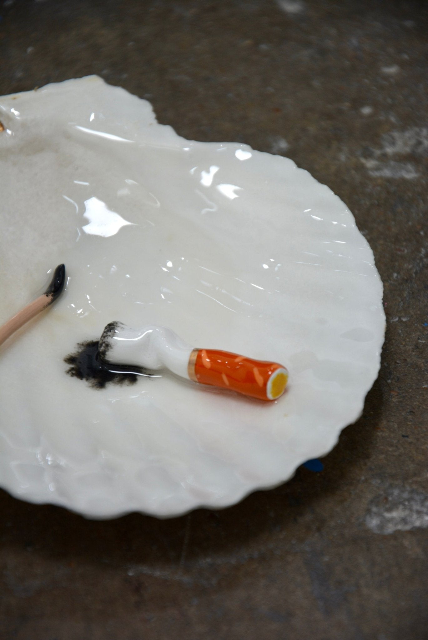 MATCH MADE IN SHELL ASHTRAY