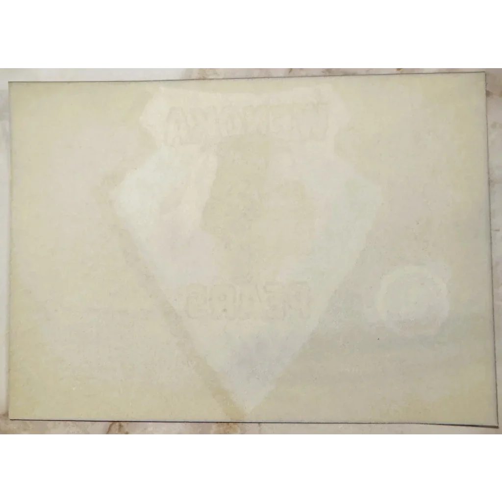 Rare 1940s Wenoka Pear Label Showcases Native American Design