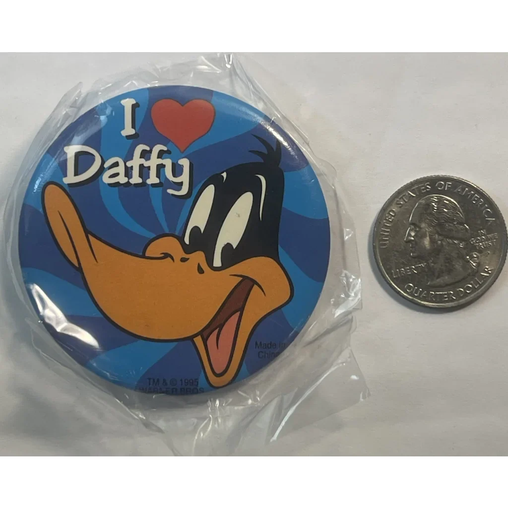 Rare Unopened 1995 Daffy Duck Looney Tunes Pin Awaits Collector