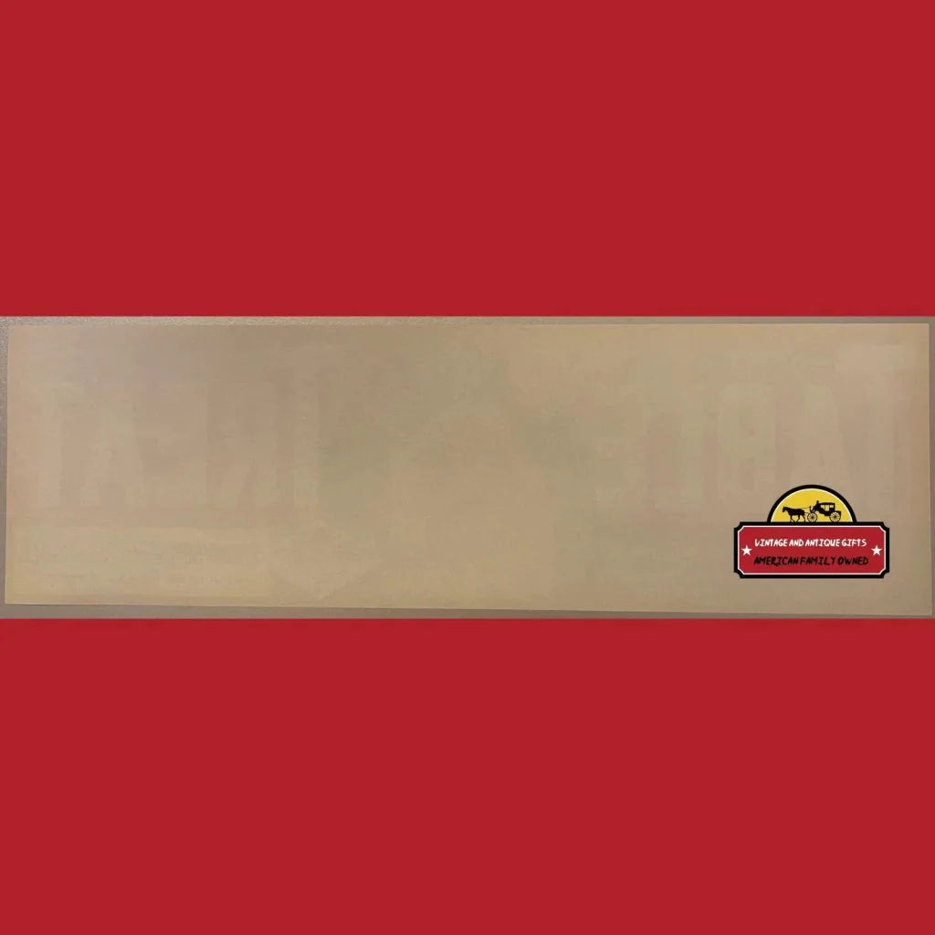 Vintage Table Treat Crate Label Brings Royal Charm to Dinner