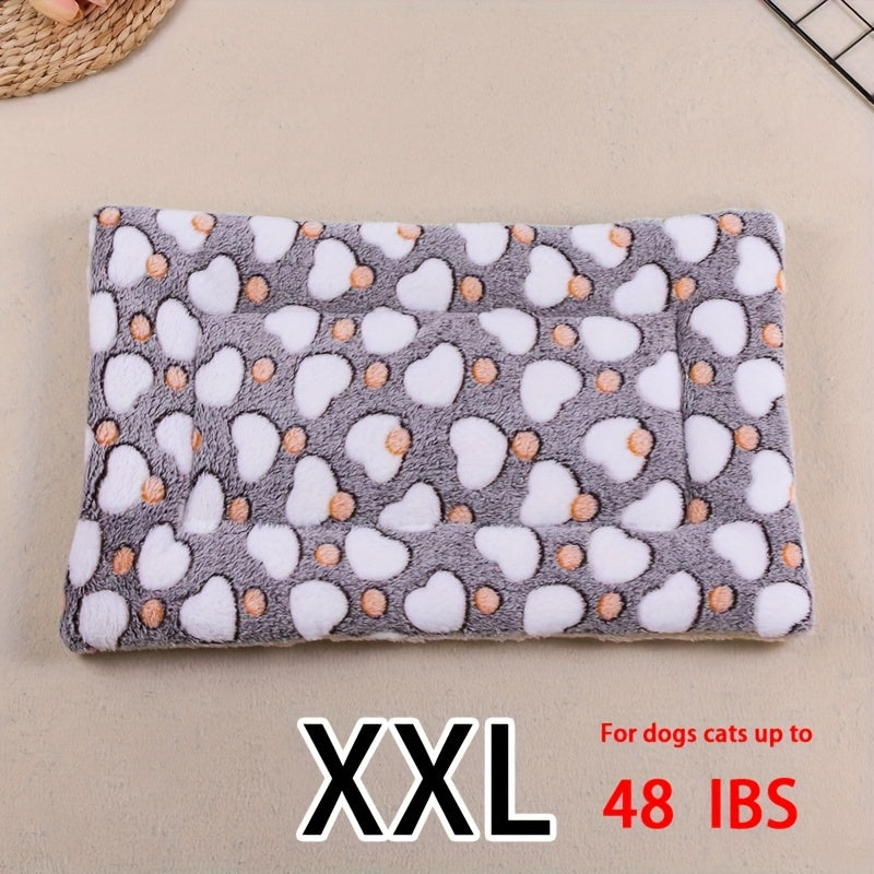 All-Season Dirt-Resistant Rectangular Pet Blanket - Comfortable Dog Paw Heart Print Pet Bed, 1pc