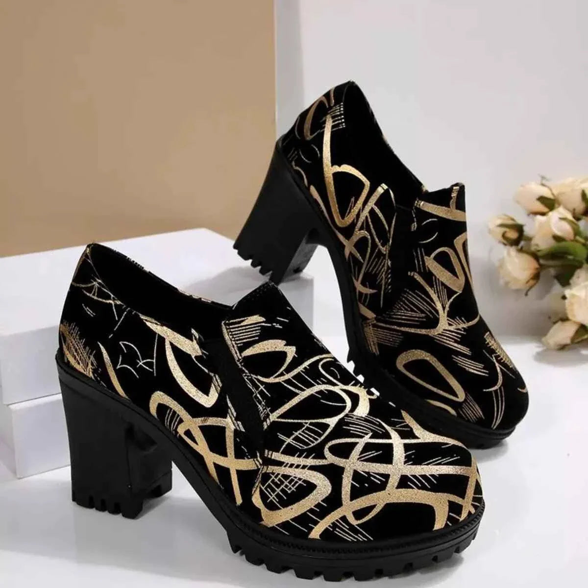 Stylish Round Toe Block : Heels Pumps