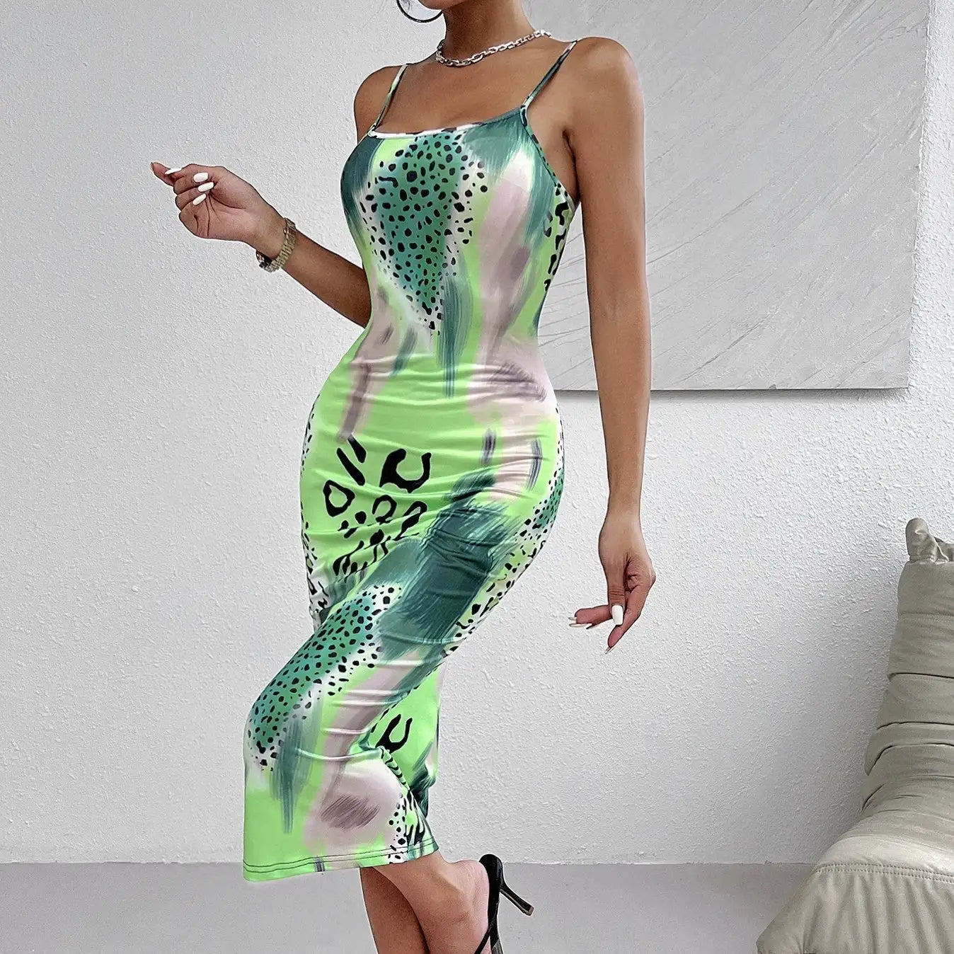 Ladies' Leopard Print Cross Shoulder Strap Backless Dress With A Banquet Vibe, Out Of The Street Fashion Bag Arm Long Skirt