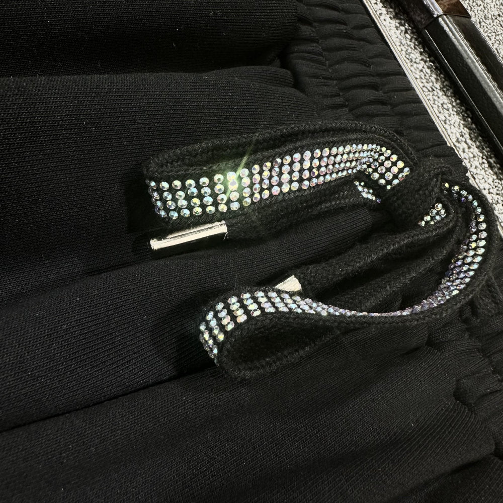 Men's And Women's Heavy Duty Fashion Set With Diamonds