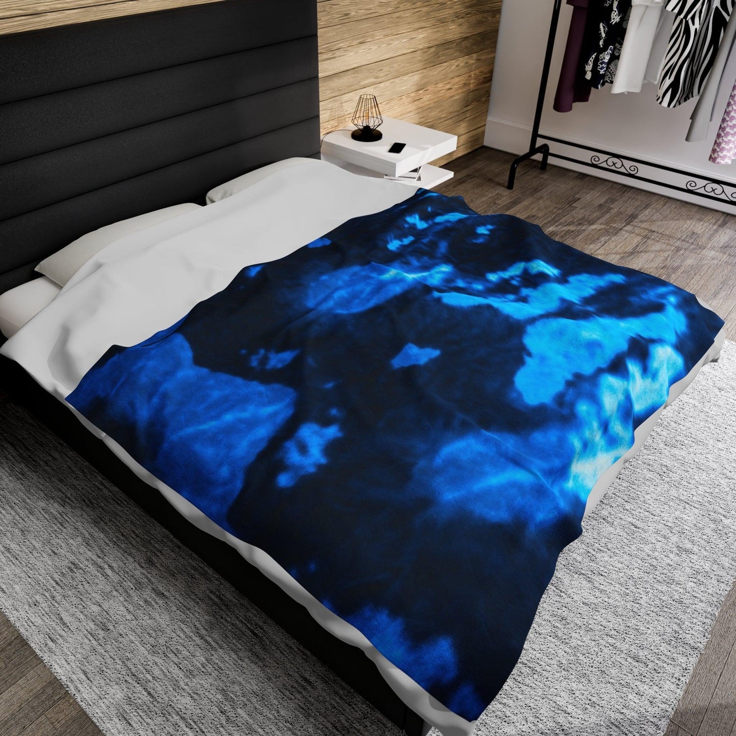 Blue Lava Velveteen Plush Blanket - Lizard Vigilante