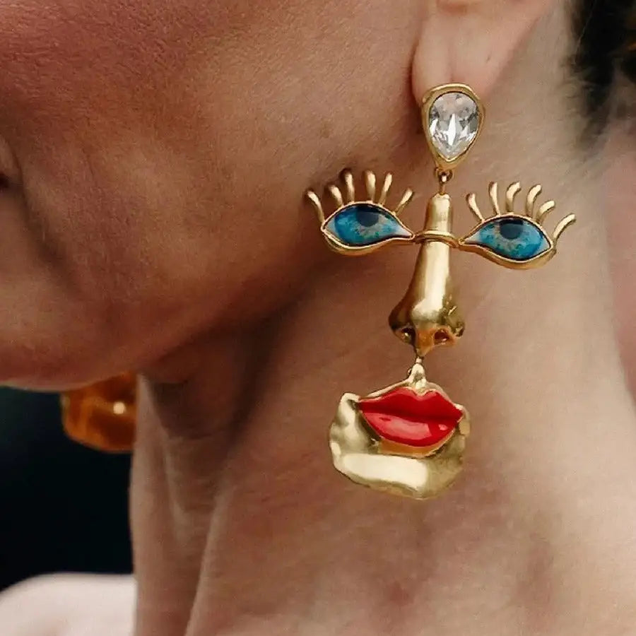 Minority Design Vintage Red Lip Nose Eye Pendant Necklace