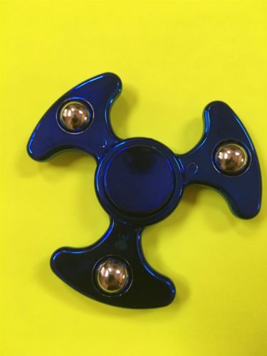 Metallic & Glow in the dark Tri FIDGET SPINNERS!