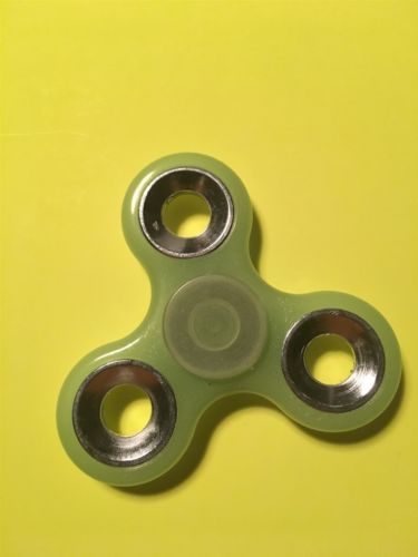 Metallic & Glow in the dark Tri FIDGET SPINNERS!