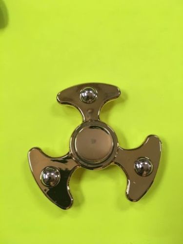 Metallic & Glow in the dark Tri FIDGET SPINNERS!