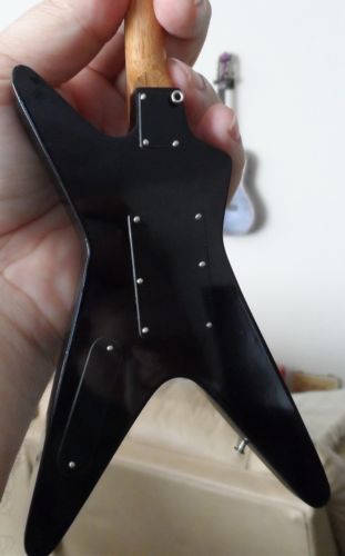 DIMEBAG DARRELL-Dean Far Beyond Driven Blue 1:4 Scale Replica Guitar ~Axe Heaven