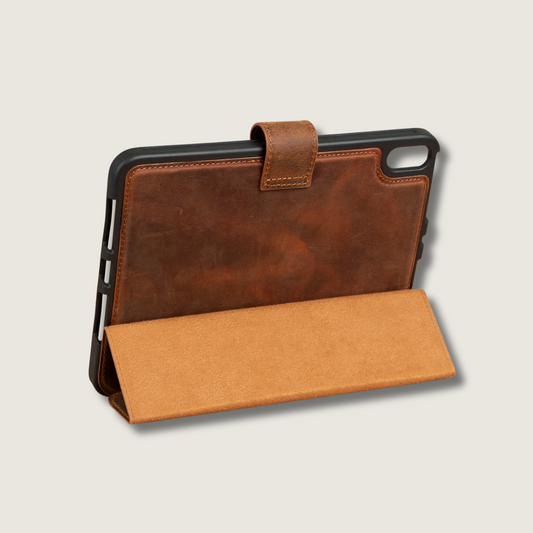 Handcrafted Leather Case for iPad Pro 11 Dark Brown | PATERSON