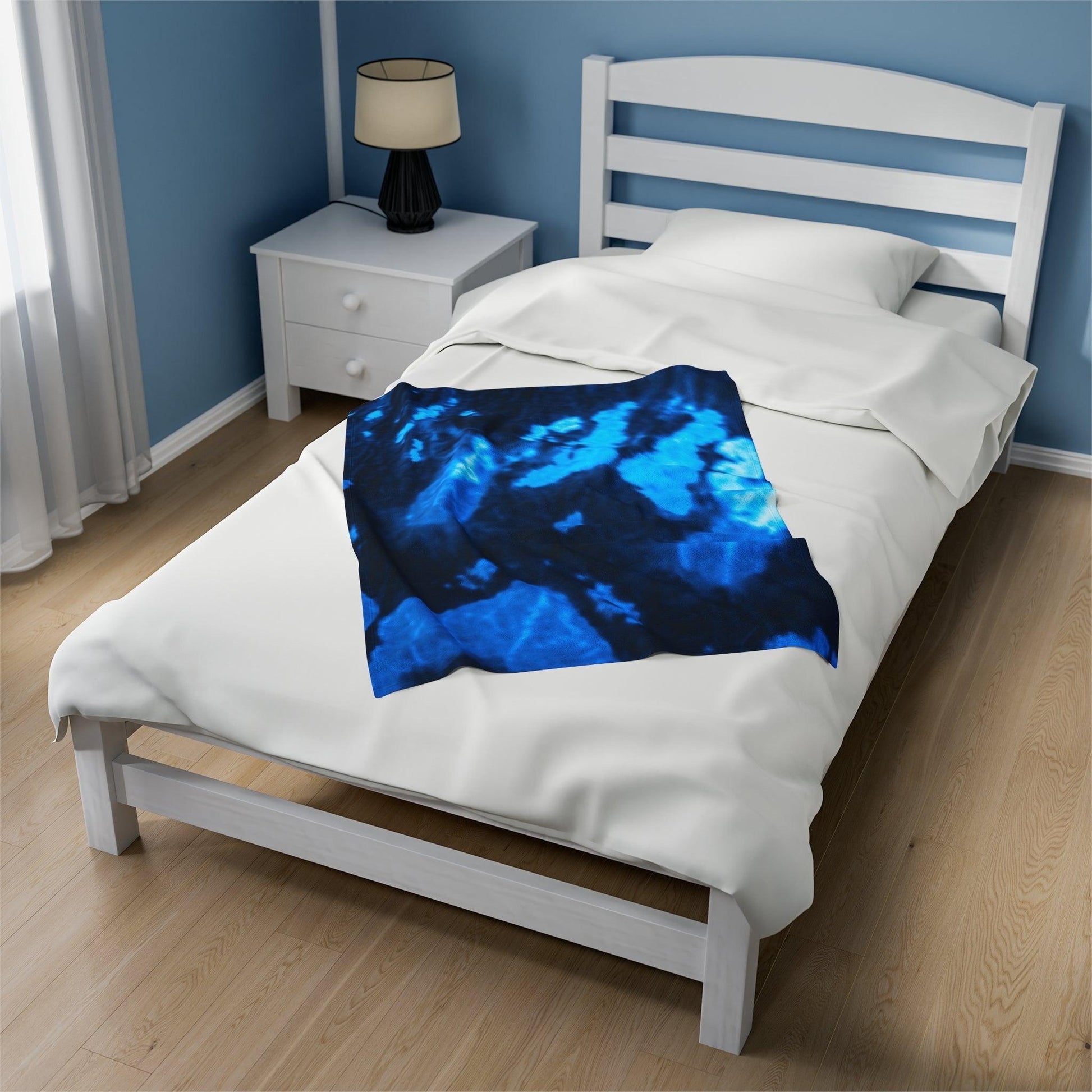 Blue Lava Velveteen Plush Blanket - Lizard Vigilante