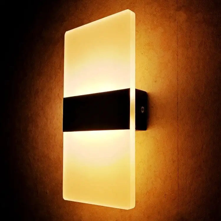 USB Powered Indoor Wall Lamp