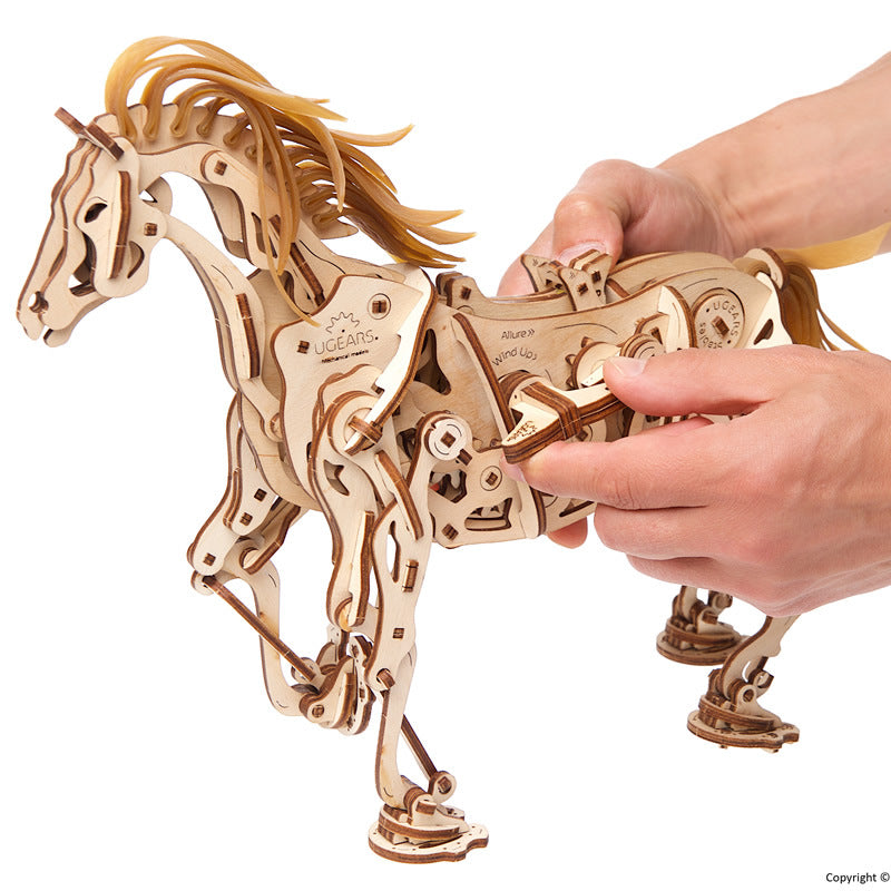 Bionic Horse Mechanical Trojan Horse Wooden Mechanical Transmission Model