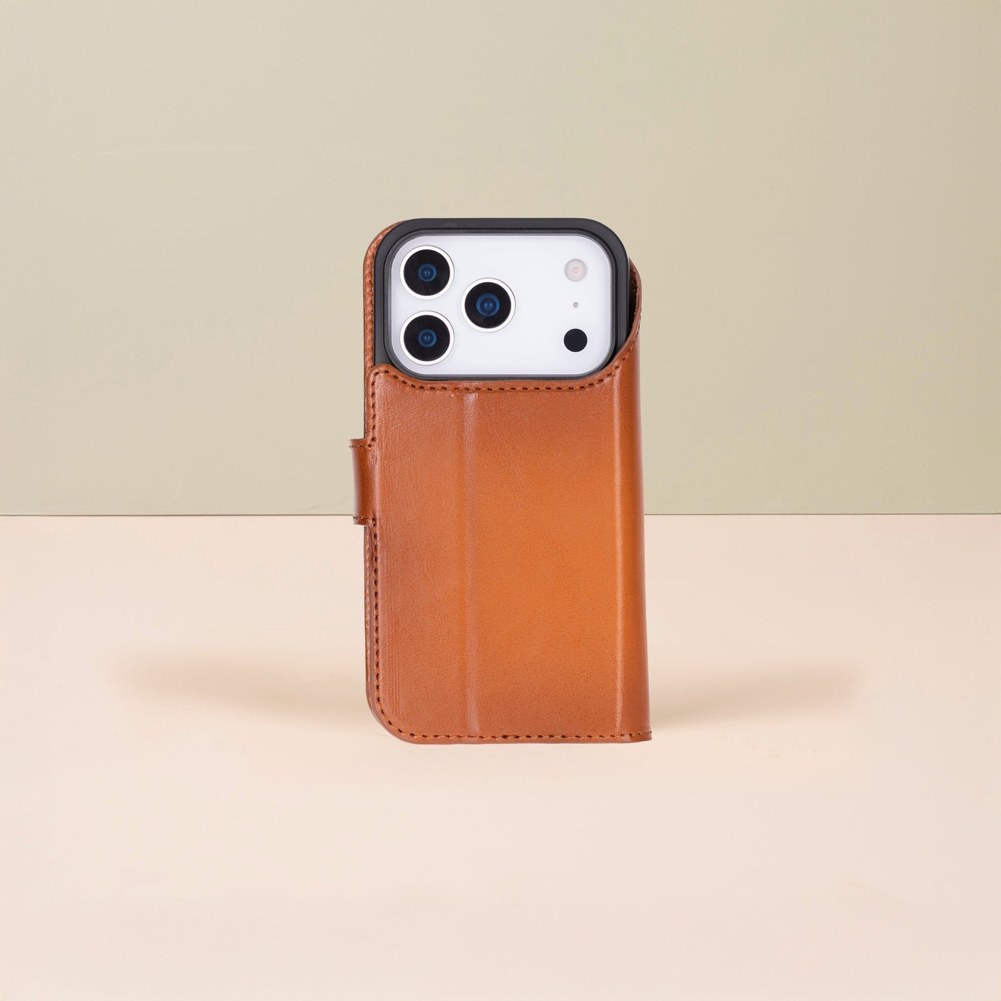 Leather iPhone 17 Pro Wallet Case – Rustic Brown - Austin