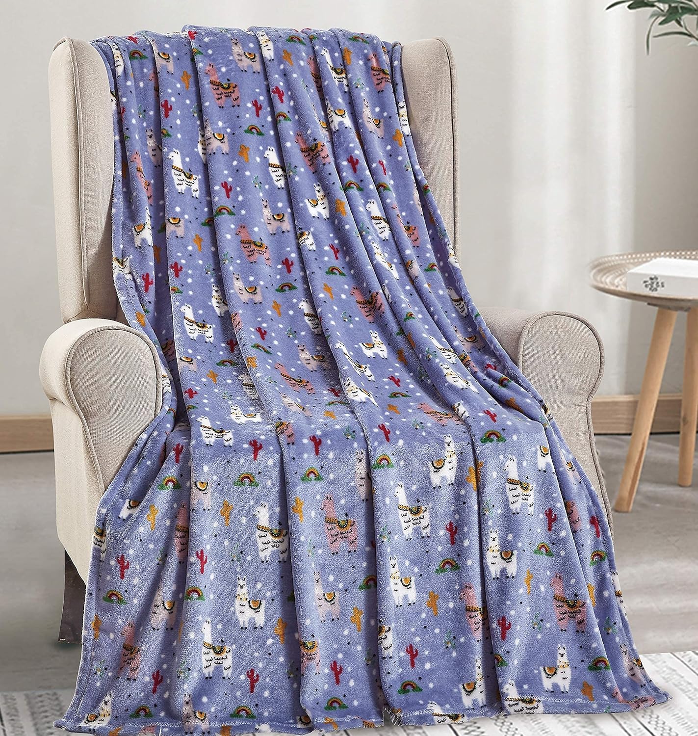 Soft Fleece Throw Blanket 50x60 – Lightweight Cozy Bed Couch Sofa Blanket for All Seasons