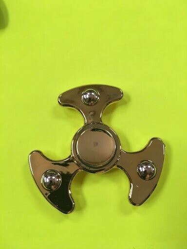 Metallic & Glow in the dark Tri FIDGET SPINNERS!
