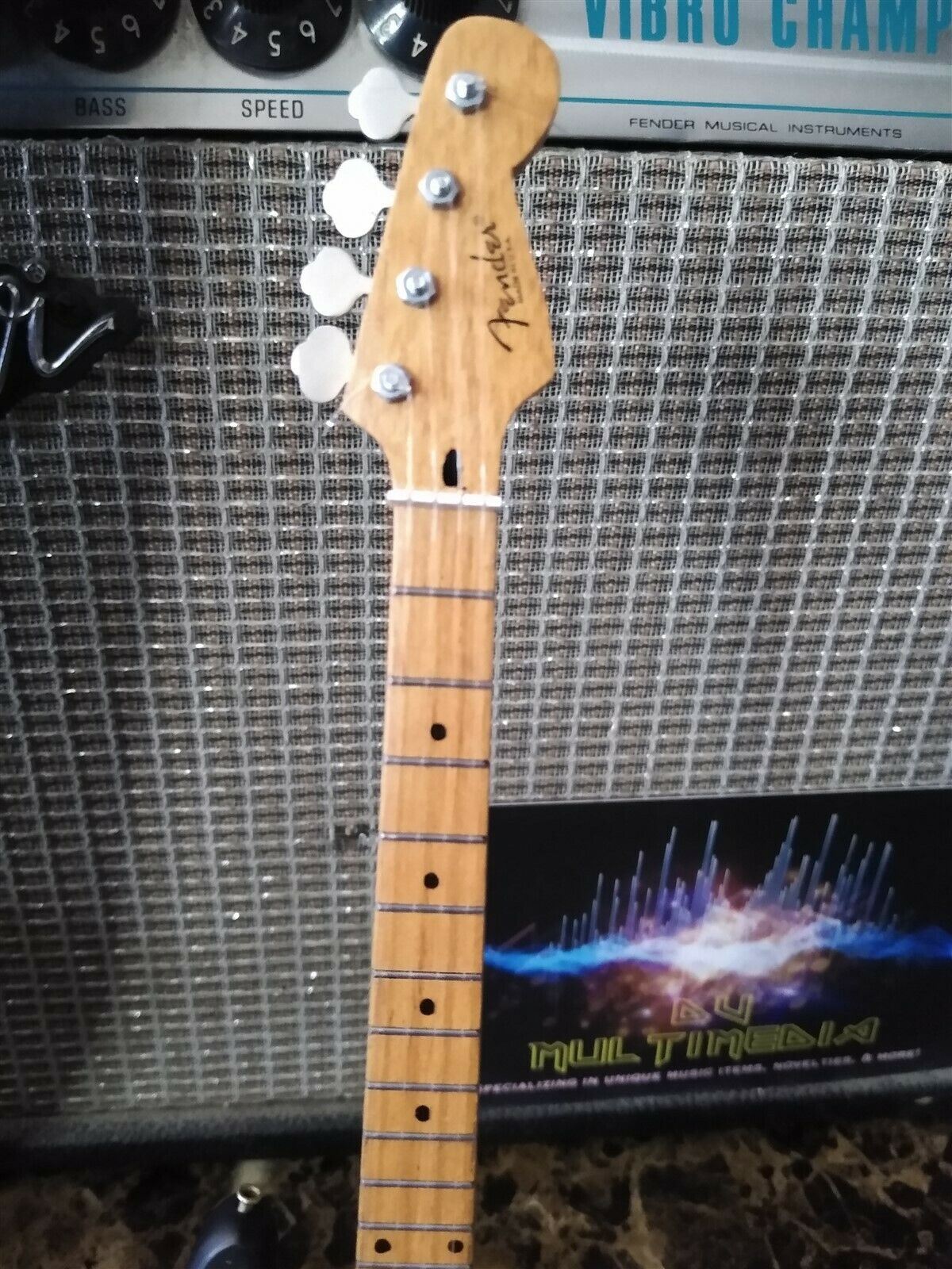 DUCK DUNN -1959 Fender Precision Duck Bass 1:4 Scale Replica Guitar ~Axe Heaven~