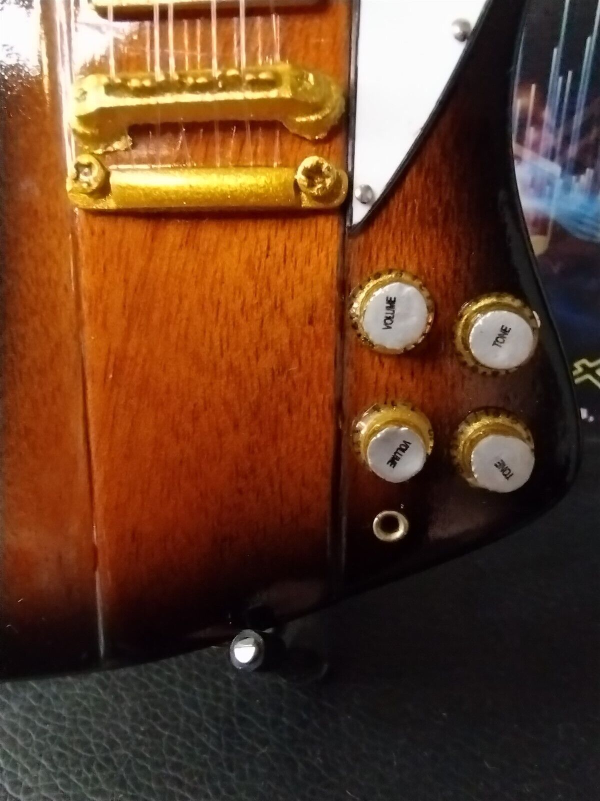 TOM PETTY - GIBSON Firebird V Sunburst 1:4 Scale Replica Guitar ~Axe Heaven~