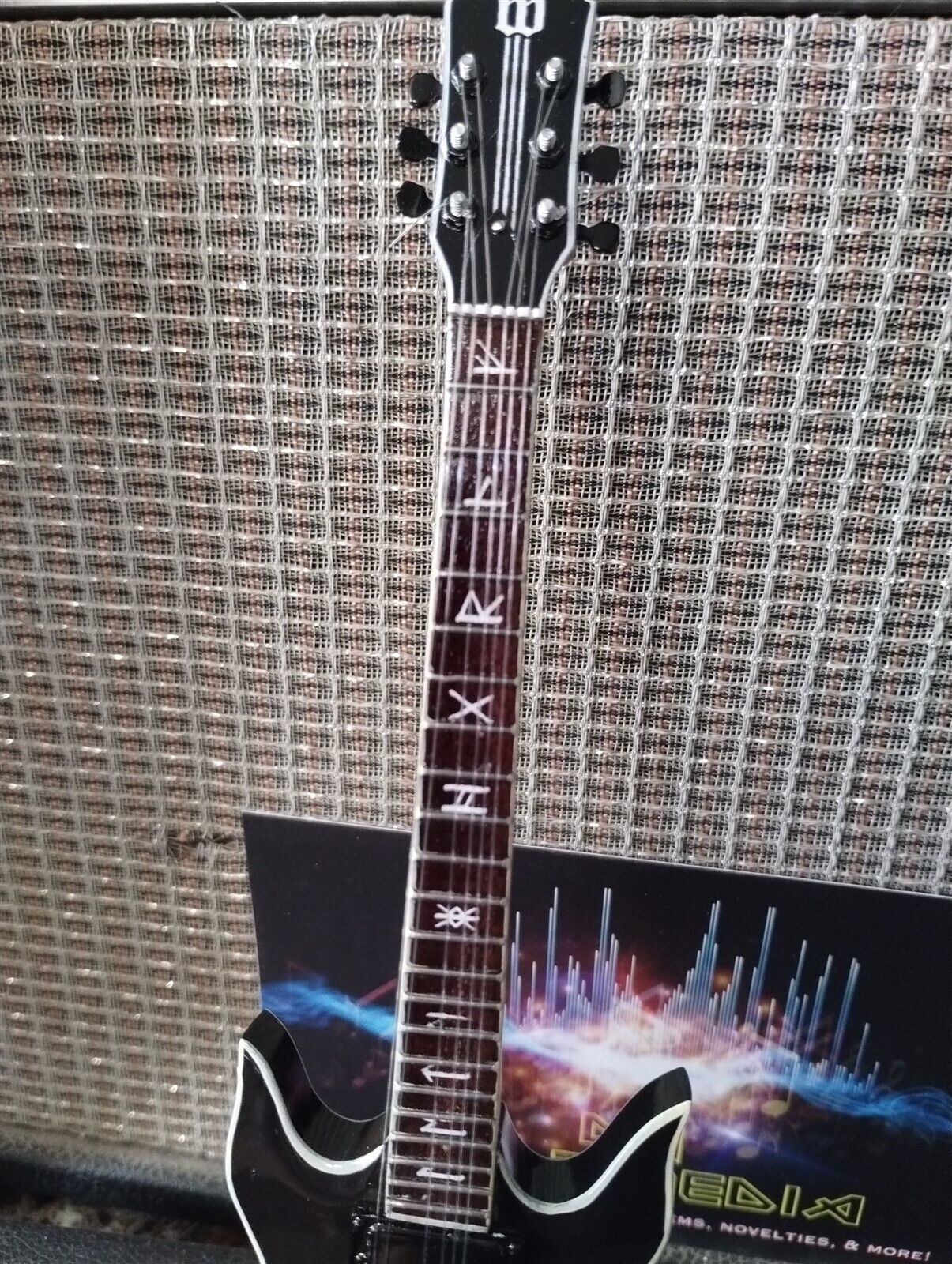 BLACK LABEL SOCIETY-Doom Crew Heathen Grail 1:4 Scale Replica Guitar ~Axe Heaven